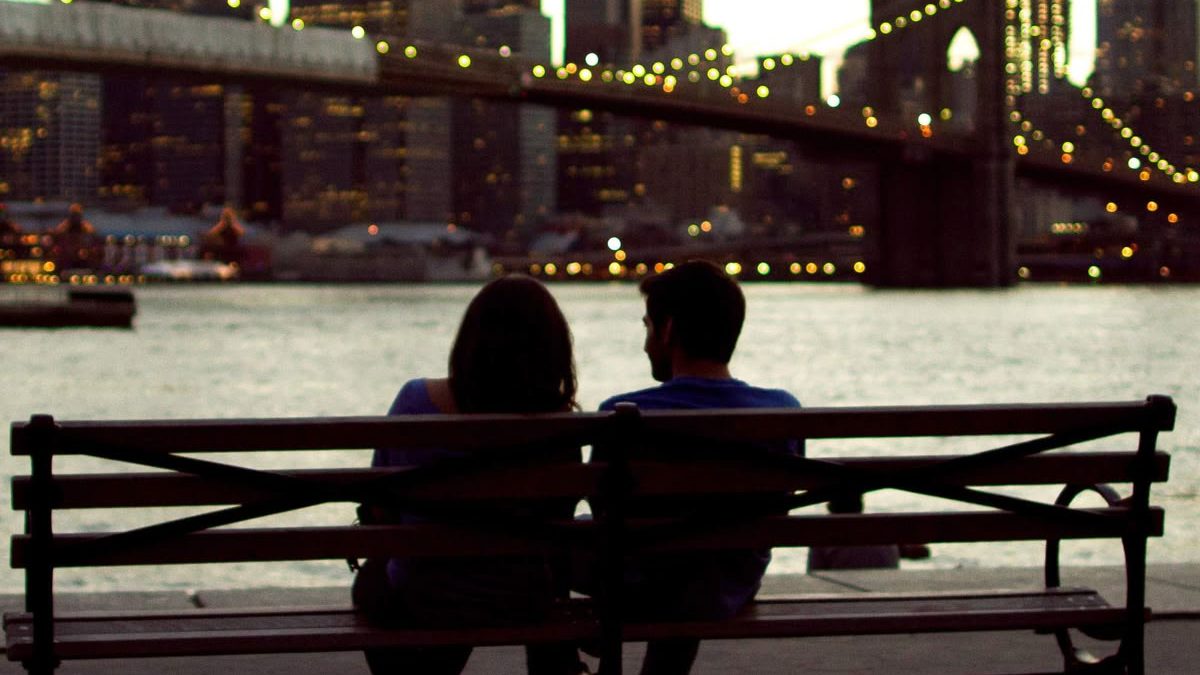 a couple dating in New York